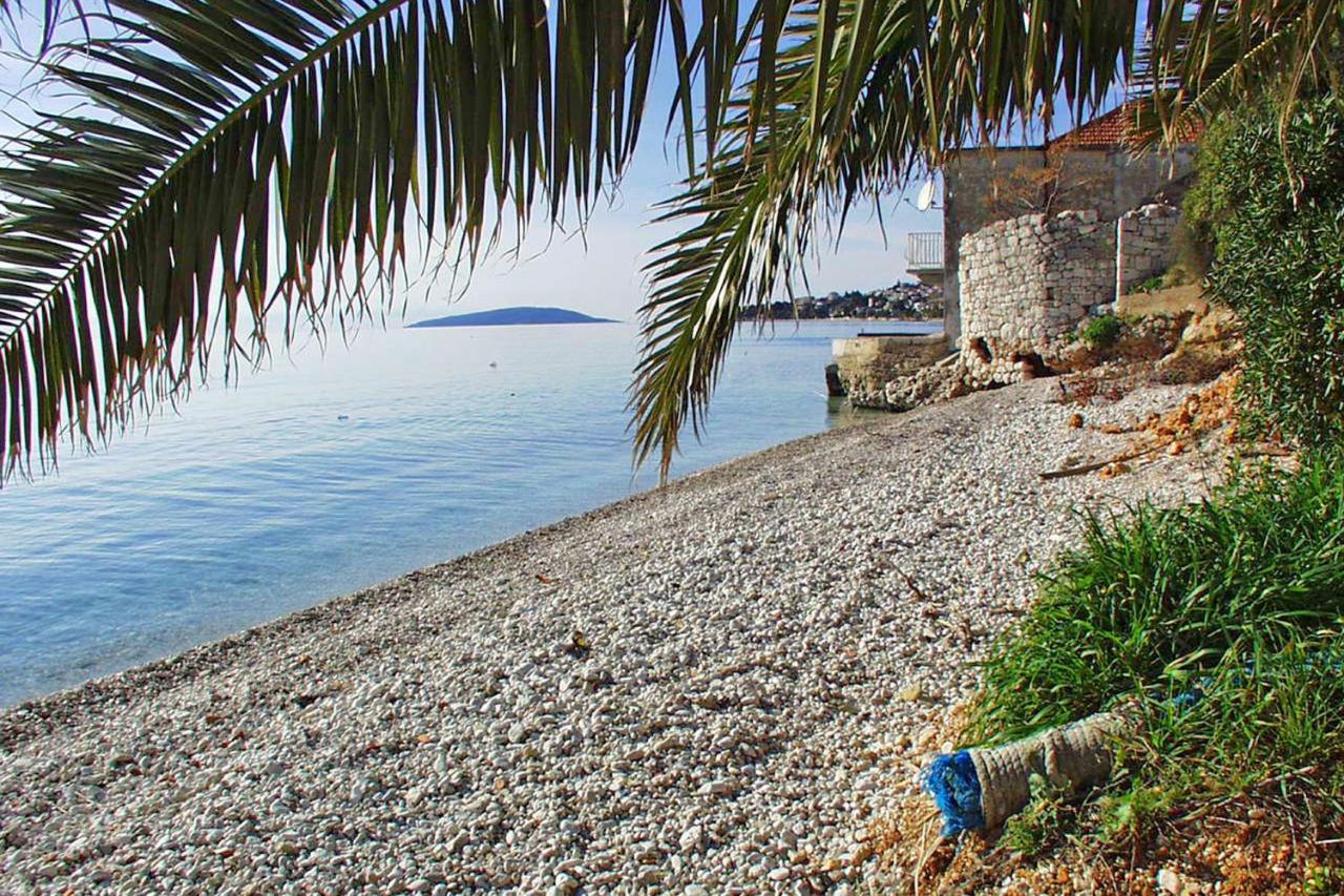 Apartments By The Sea Brist, Makarska - 11078 Экстерьер фото